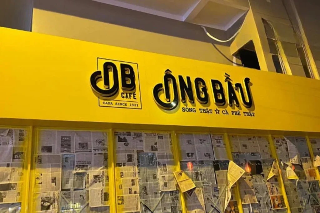 Biển hiệu Mica, Inox sau khi vệ sinh sáng đẹp.